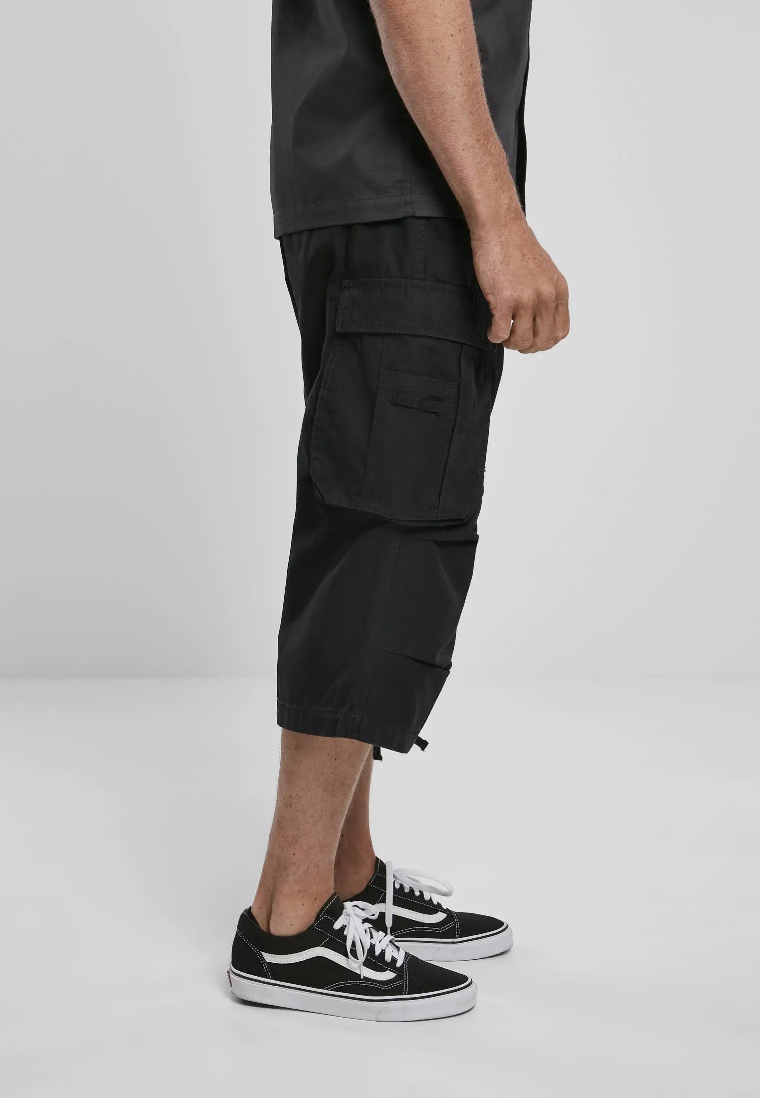 Industry 3/4 Cargo Shorts - Brandit